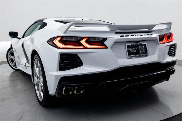 Photo of 2020 Arctic White Chevrolet Corvette