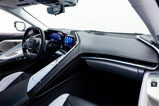 Photo of 2020 Arctic White Chevrolet Corvette