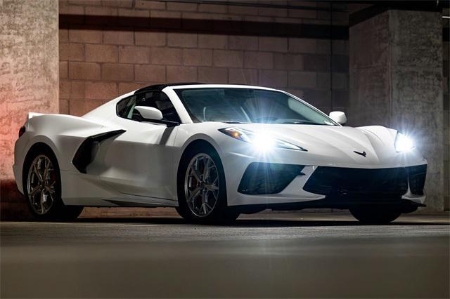 Photo of 2020 Arctic White Chevrolet Corvette