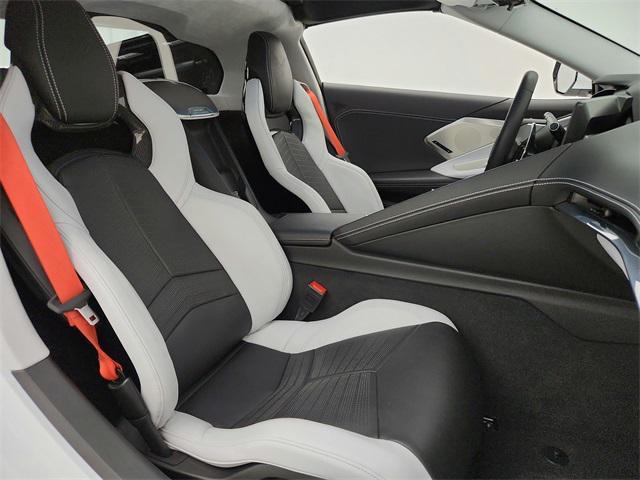 Photo of 2020 Arctic White Chevrolet Corvette