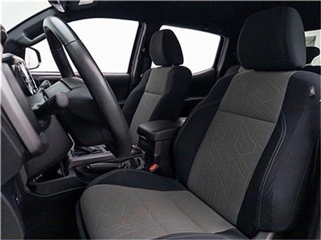 Photo of 2022 Midnight Black Metallic Toyota Tacoma