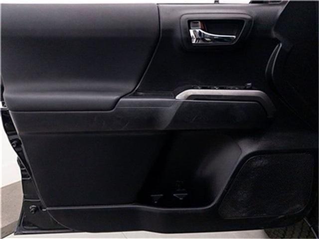 Photo of 2022 Midnight Black Metallic Toyota Tacoma