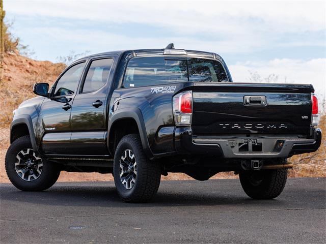 Photo of 2022 Midnight Black Metallic Toyota Tacoma