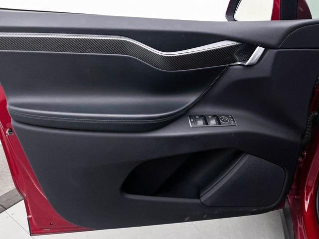 Photo of 2019 Red Multi-Coat Tesla Model X