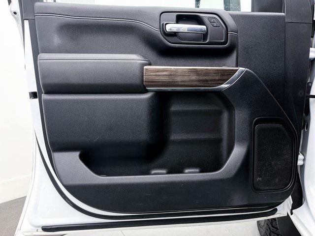 Photo of 2021 Summit White Chevrolet Silverado 2500