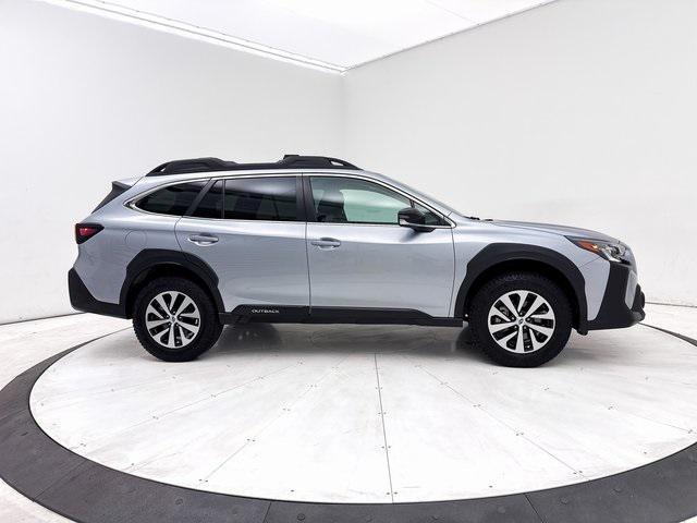 Photo of 2024 Ice Silver Metallic Subaru Outback