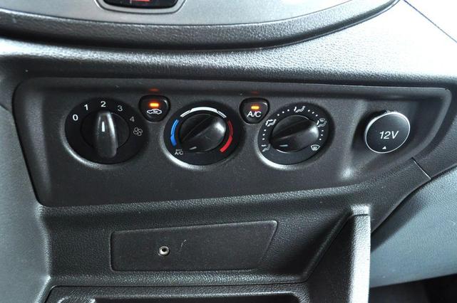 Photo of 2019 Oxford White Ford Transit-250