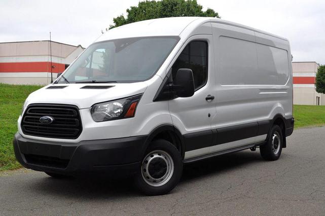 Photo of 2019 Oxford White Ford Transit-250