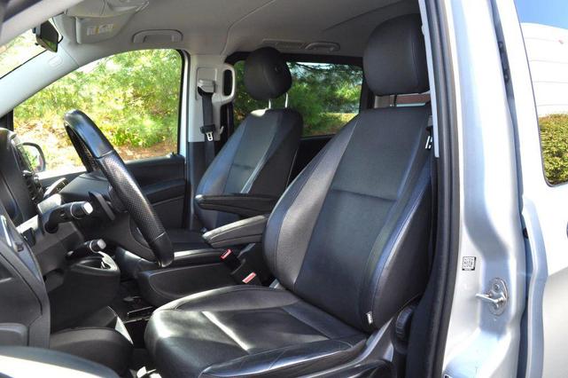 Photo of 2016 Brilliant Silver Metallic Mercedes-Benz Metris