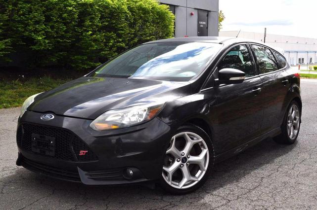 Photo of 2014 Ingot Silver Ford Focus ST