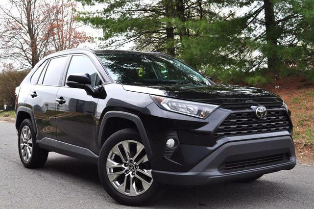 Photo of 2021 Midnight Black Metallic Toyota RAV4