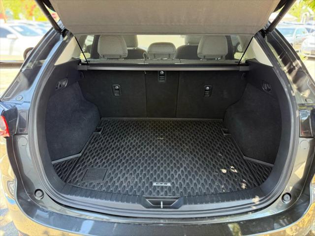Photo of 2017 Machine Gray Metallic Mazda CX-5