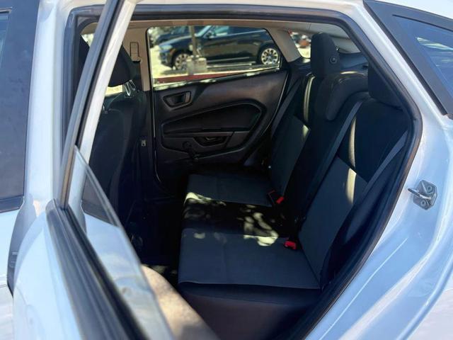 Photo of 2019 Oxford White Ford Fiesta