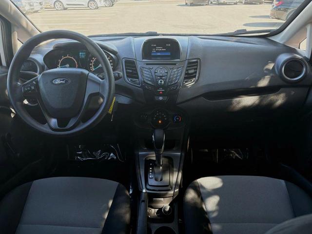 Photo of 2019 Oxford White Ford Fiesta
