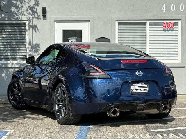 Photo of 2019 Deep Blue Pearl Nissan 370Z