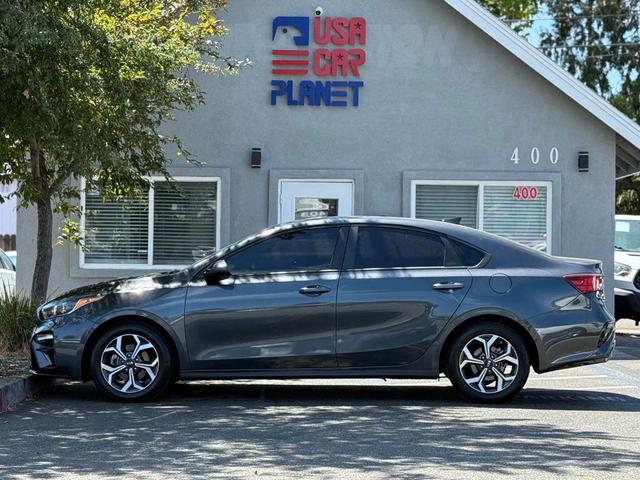 Photo of 2021 Gray Kia Forte