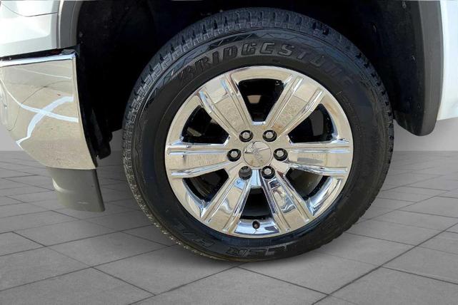 Photo of 2018 Summit White GMC Sierra 1500