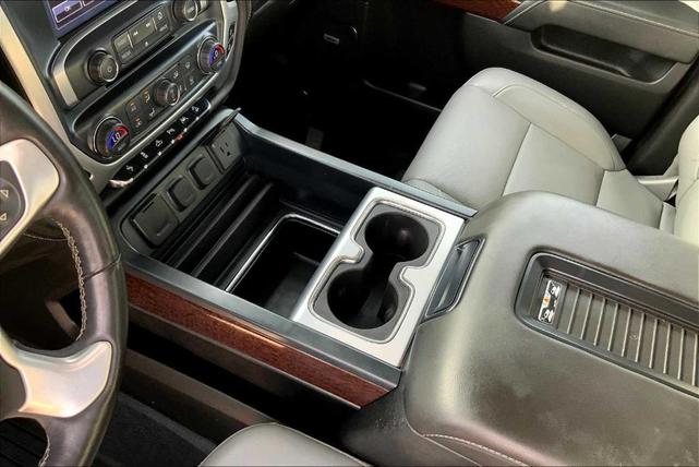 Photo of 2018 Summit White GMC Sierra 1500