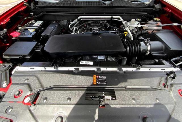 Photo of 2023 Radiant Red Chevrolet Colorado