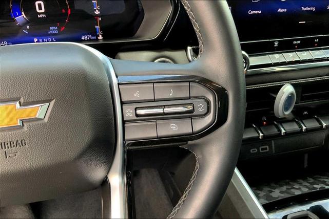 Photo of 2023 Radiant Red Chevrolet Colorado