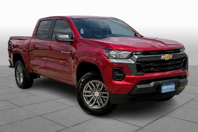 Photo of 2023 Radiant Red Chevrolet Colorado