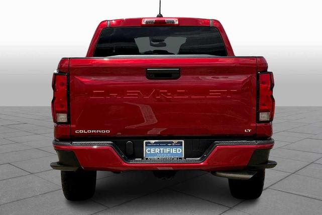 Photo of 2023 Radiant Red Chevrolet Colorado