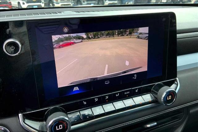 Photo of 2023 Summit White Chevrolet Colorado