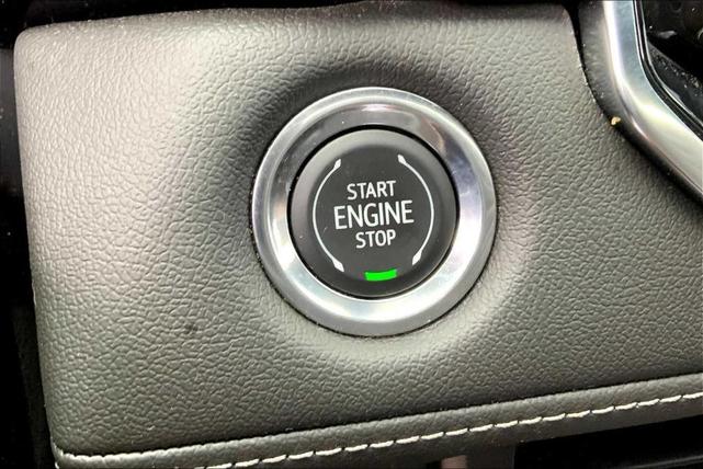 Photo of 2023 Summit White Chevrolet Colorado