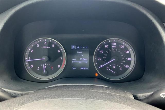 Photo of 2017 Black Noir Pearl Hyundai TUCSON