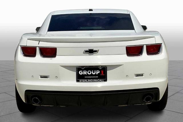 Photo of 2011 Summit White Chevrolet Camaro