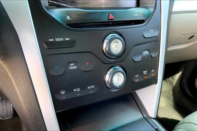 Photo of 2014 Kodiak Brown Metallic Ford Explorer