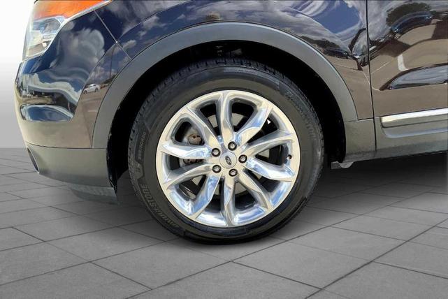 Photo of 2014 Kodiak Brown Metallic Ford Explorer