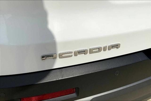 Photo of 2021 Summit White GMC Acadia