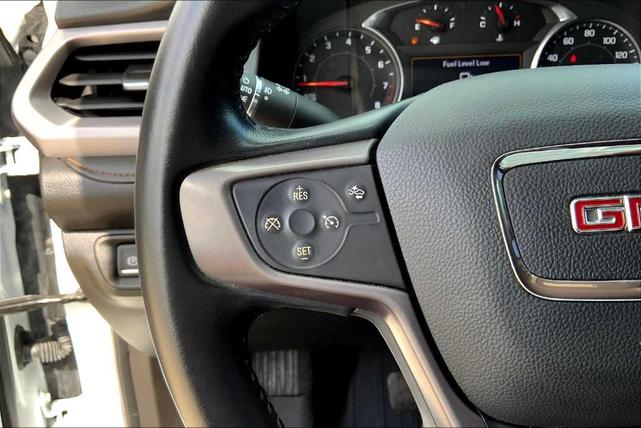 Photo of 2021 Summit White GMC Acadia