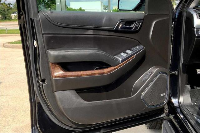 Photo of 2019 Black Chevrolet Suburban