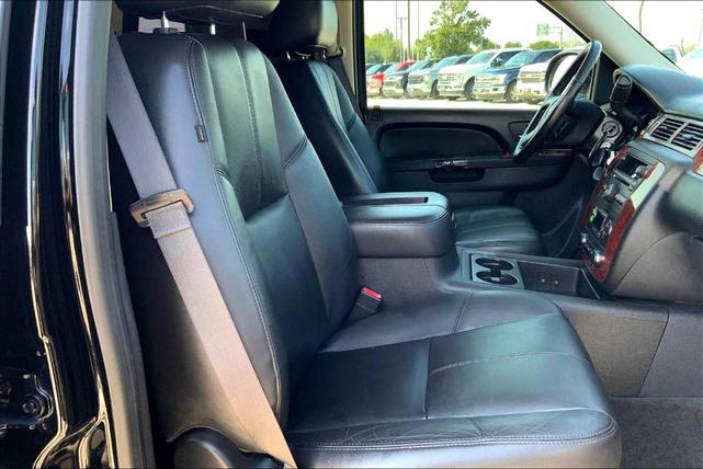 Photo of 2013 Black Chevrolet Tahoe