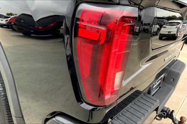Photo of 2021 Onyx Black GMC Sierra 2500