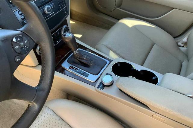 Photo of 2009 Arctic White Mercedes-Benz C-Class