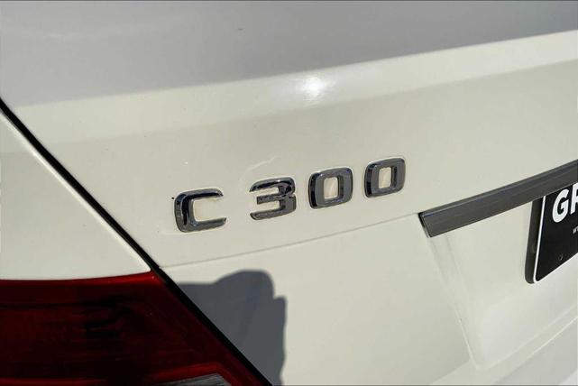 Photo of 2009 Arctic White Mercedes-Benz C-Class