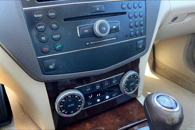 Photo of 2009 Arctic White Mercedes-Benz C-Class