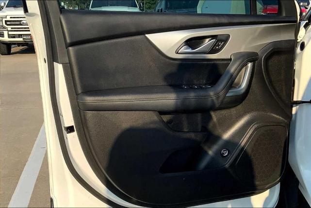 Photo of 2020 Summit White Chevrolet Blazer