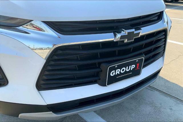 Photo of 2020 Summit White Chevrolet Blazer