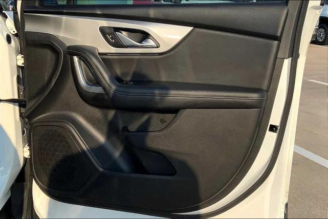 Photo of 2020 Summit White Chevrolet Blazer