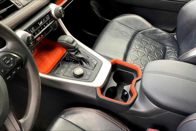 Photo of 2019 Lunar Rock / Ice Edge Roof Toyota RAV4