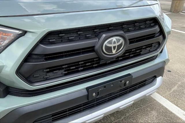 Photo of 2019 Lunar Rock / Ice Edge Roof Toyota RAV4