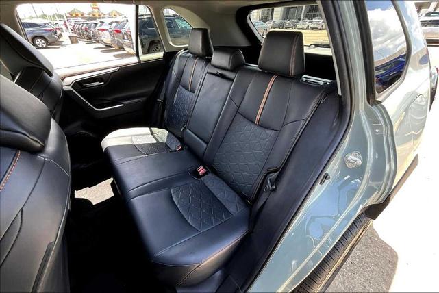 Photo of 2019 Lunar Rock / Ice Edge Roof Toyota RAV4