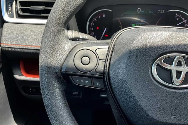 Photo of 2019 Lunar Rock / Ice Edge Roof Toyota RAV4