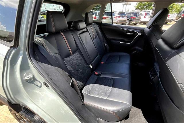 Photo of 2019 Lunar Rock / Ice Edge Roof Toyota RAV4