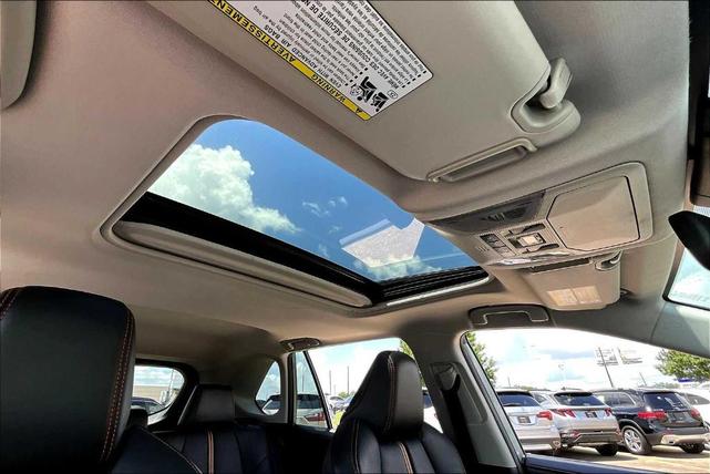 Photo of 2019 Lunar Rock / Ice Edge Roof Toyota RAV4