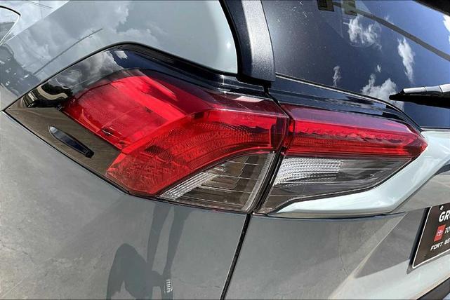 Photo of 2019 Lunar Rock / Ice Edge Roof Toyota RAV4